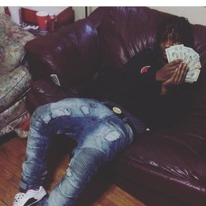 Meet your Posher, Carlos