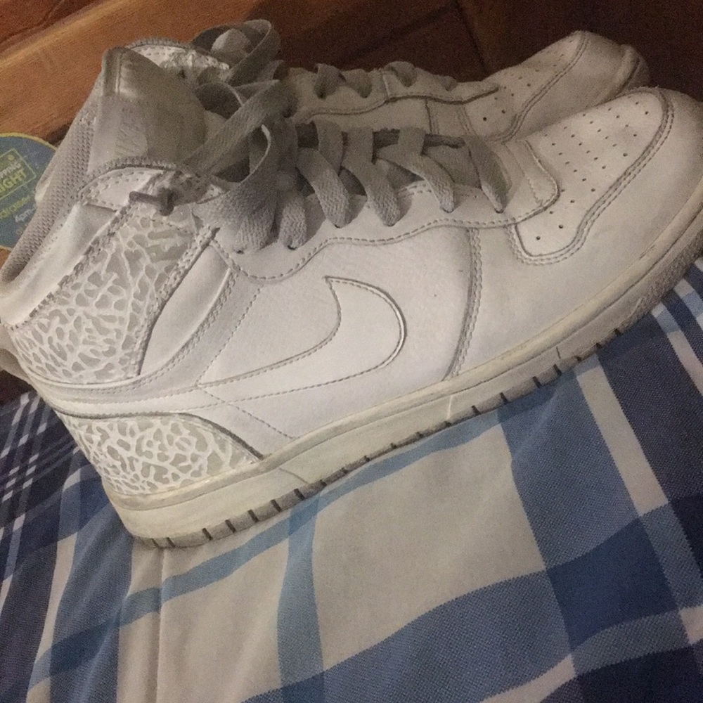 White Nike Air Force One’s High Tops
