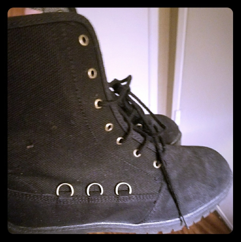 Moto boot