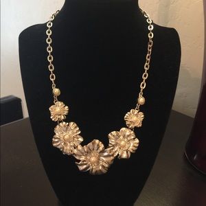 Silver colored necklace