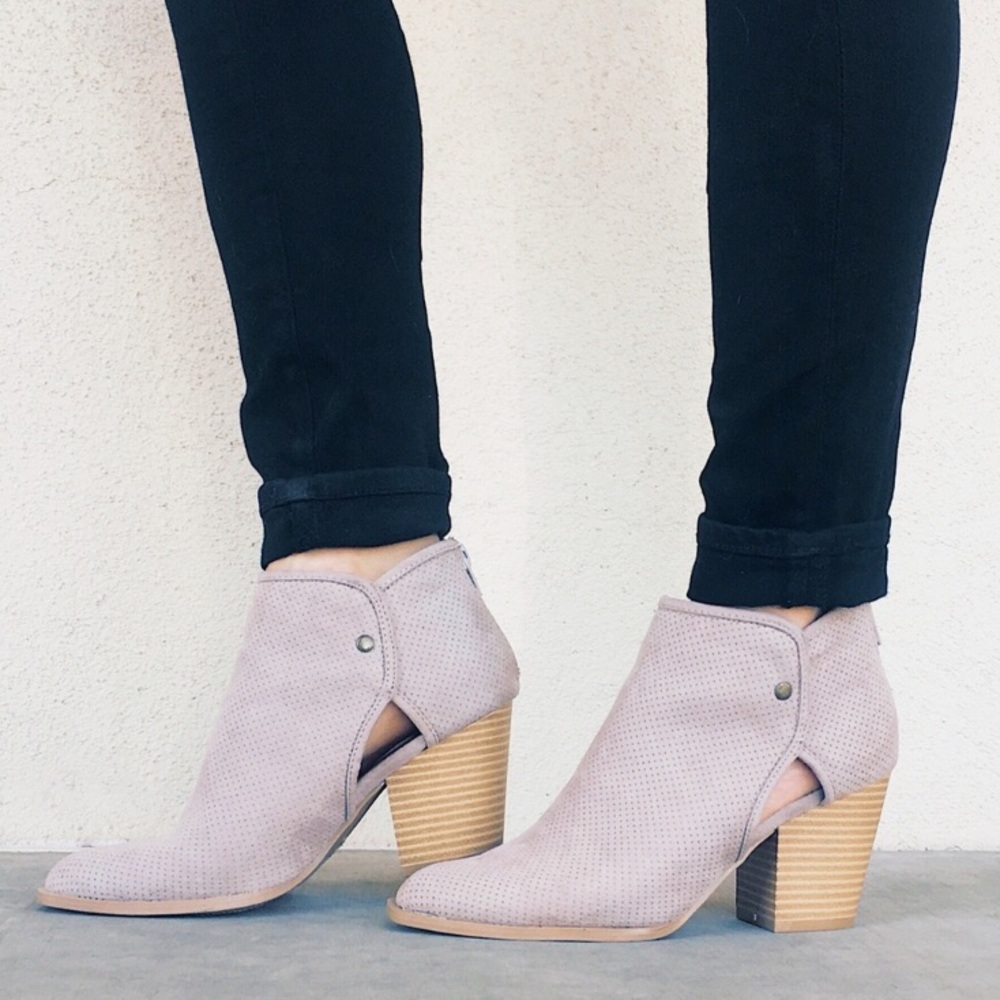 Prenton Bootie in Taupe