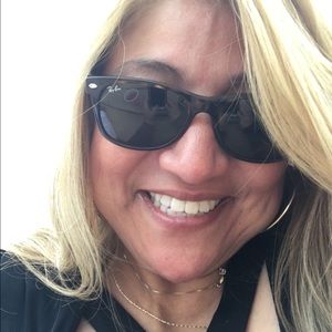 Meet your Posher, Consuelo