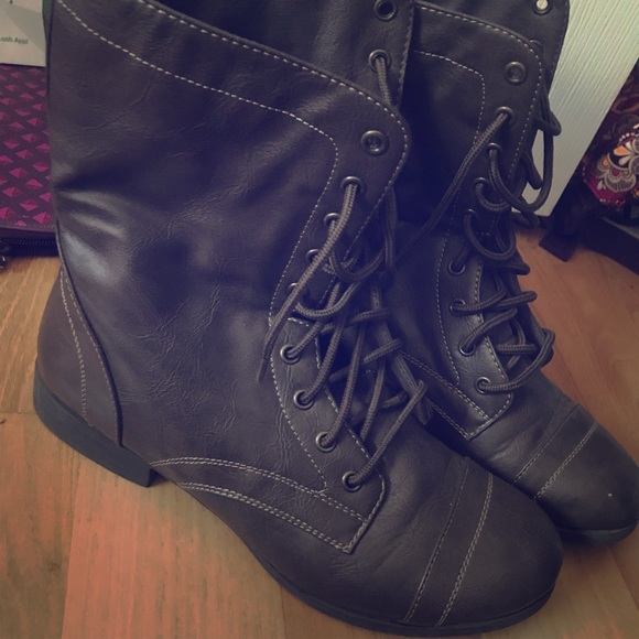 Boots - Picture 1 of 2