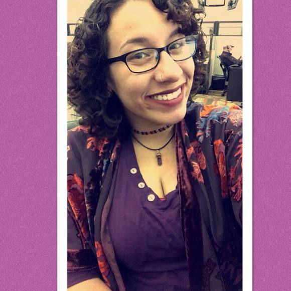 Meet your Posher, Kayla - Picture 1 of 1