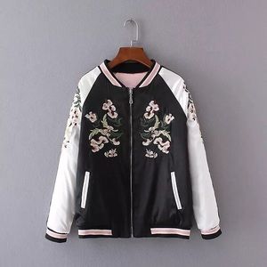 🚫SOLD🚫Floral embroidered bomber jacket