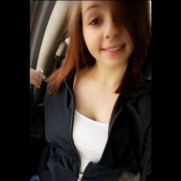 Meet your Posher, Mariah - Picture 1 of 1