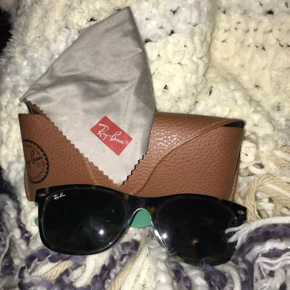 Green Rayban sunglasses! main image 4