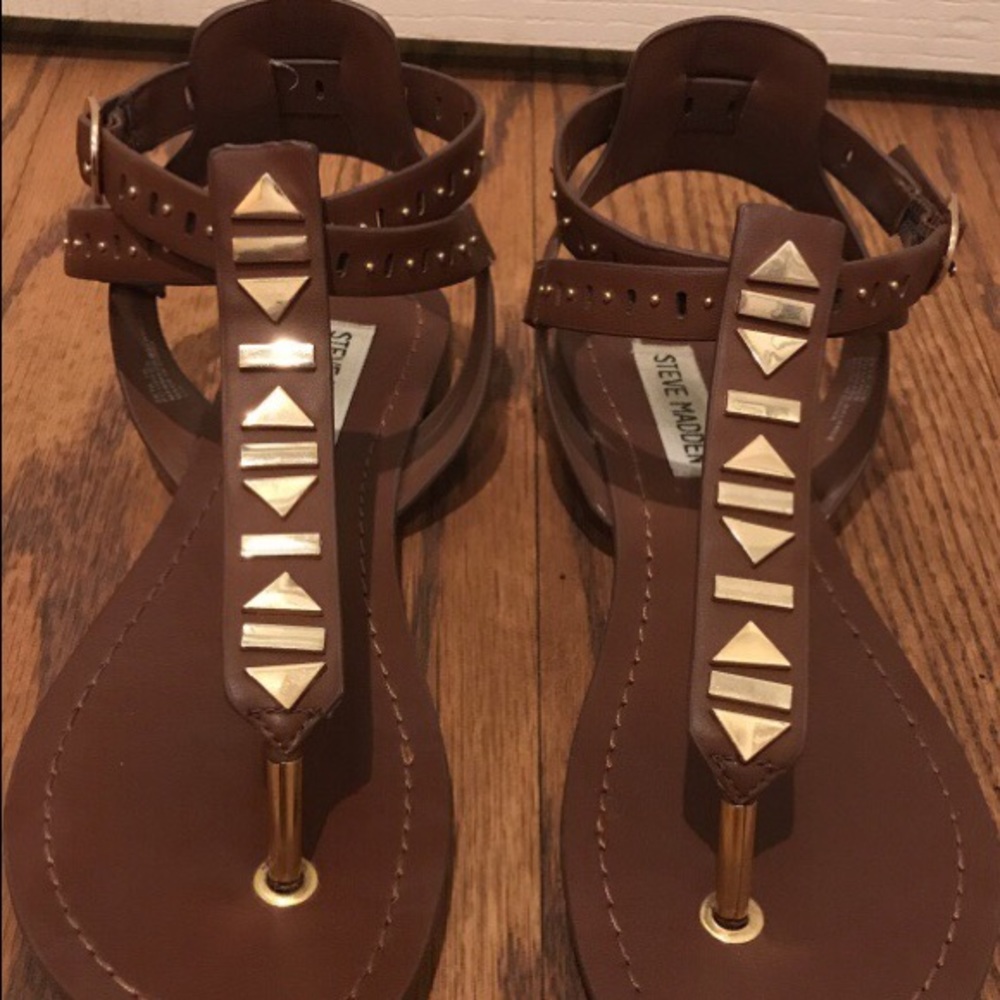 Steve Madden Brown Sandals.