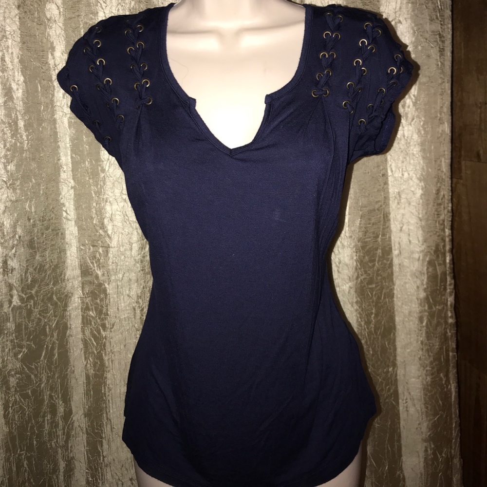 Top - Picture 6 of 7