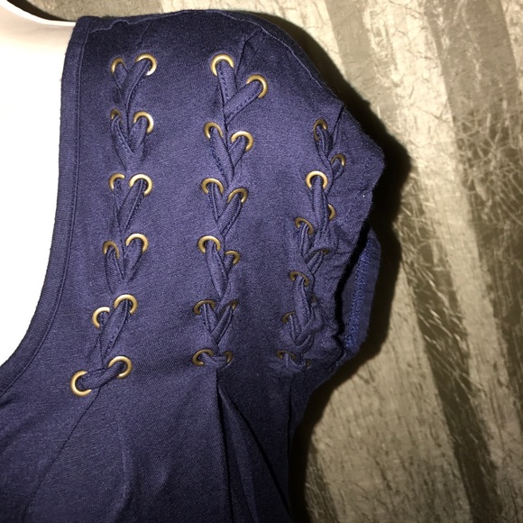 Top - Picture 3 of 7