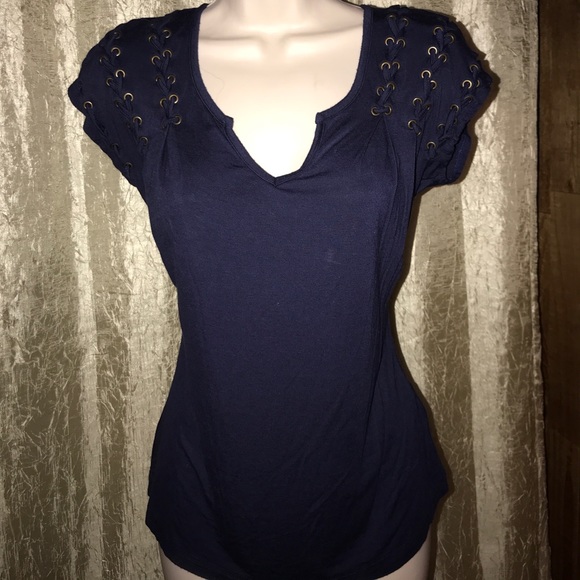 Top - Picture 6 of 7