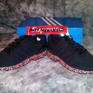 Rare Brand New Size 10.5 Adidas ZX Flux Black