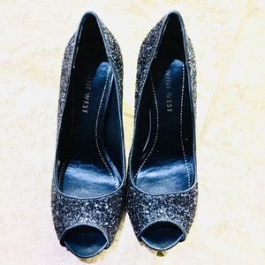 ❌ - SOLD - Midnight Blue Glitter Pumps | Nine West