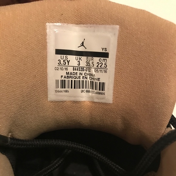 KIDS' AIR JORDAN 'ACADEMY' - Picture 5 of 5