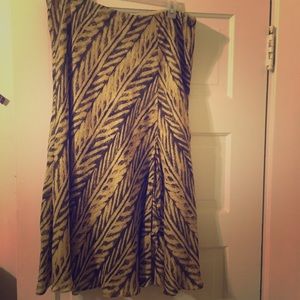 Ralph Lauren Skirt 1X could fit up to 2-3x EUC ❤️