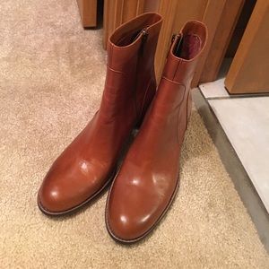 Liz Claiborne heeled boots
