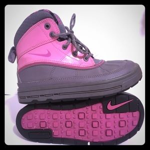 Little Girls 12 Nike ACG Boots-Mud,Snow, Adorable