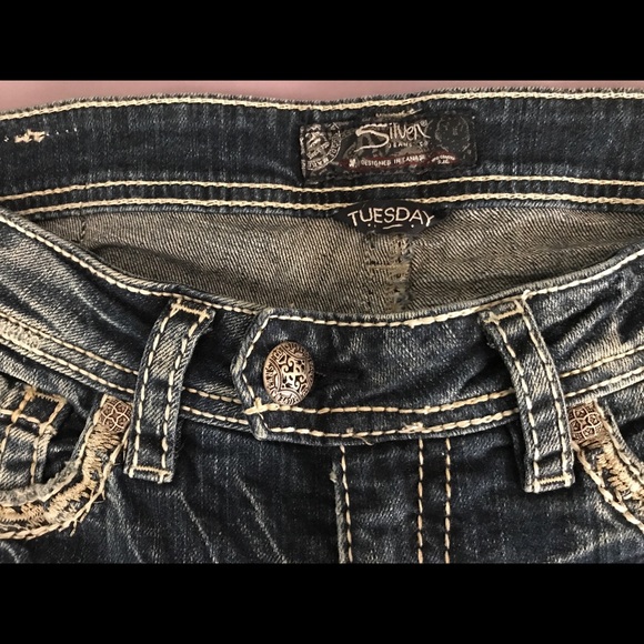 Distressed Blue Jeans - Picture 6 of 6