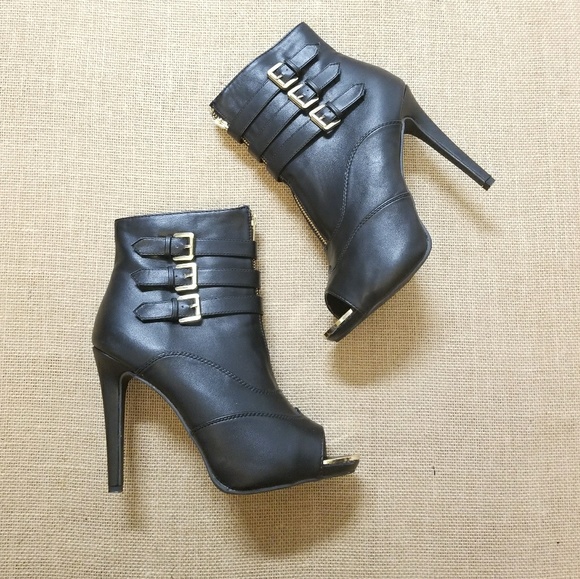 Forever Shoes - ❤Last price!❤  New! Black Boots.