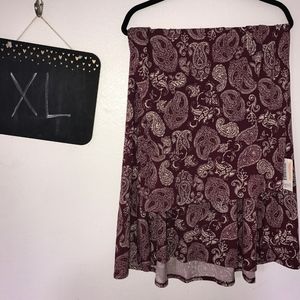 LuLaRoe Maxi Skirt. Maroon, paisley.