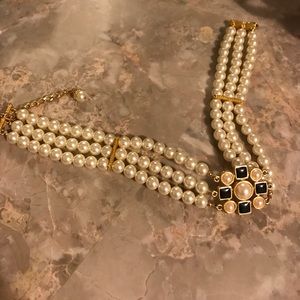 Beautiful vintage choker