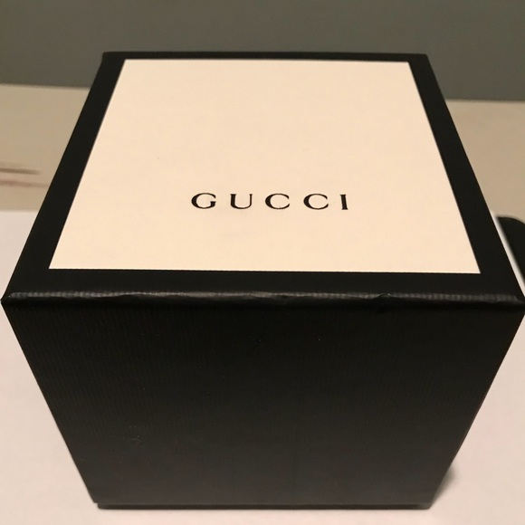 Gucci G Timeless Bee Watch - Picture 2 of 4