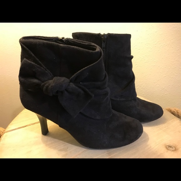Black apt. 9 boots, size 7 1/2 - Picture 2 of 2