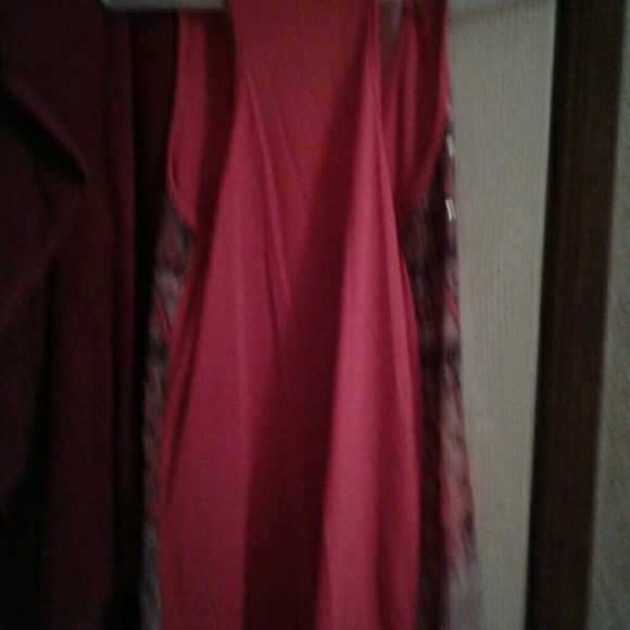 tank top - Picture 2 of 2