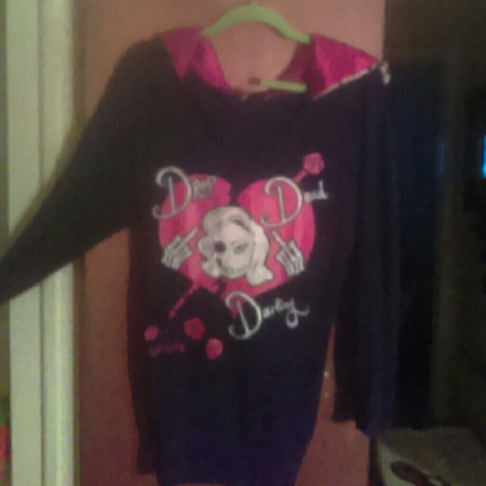 Leopard print hooded shirt by Demi Loon.