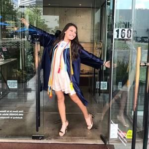 Meet your Posher, Fernanda