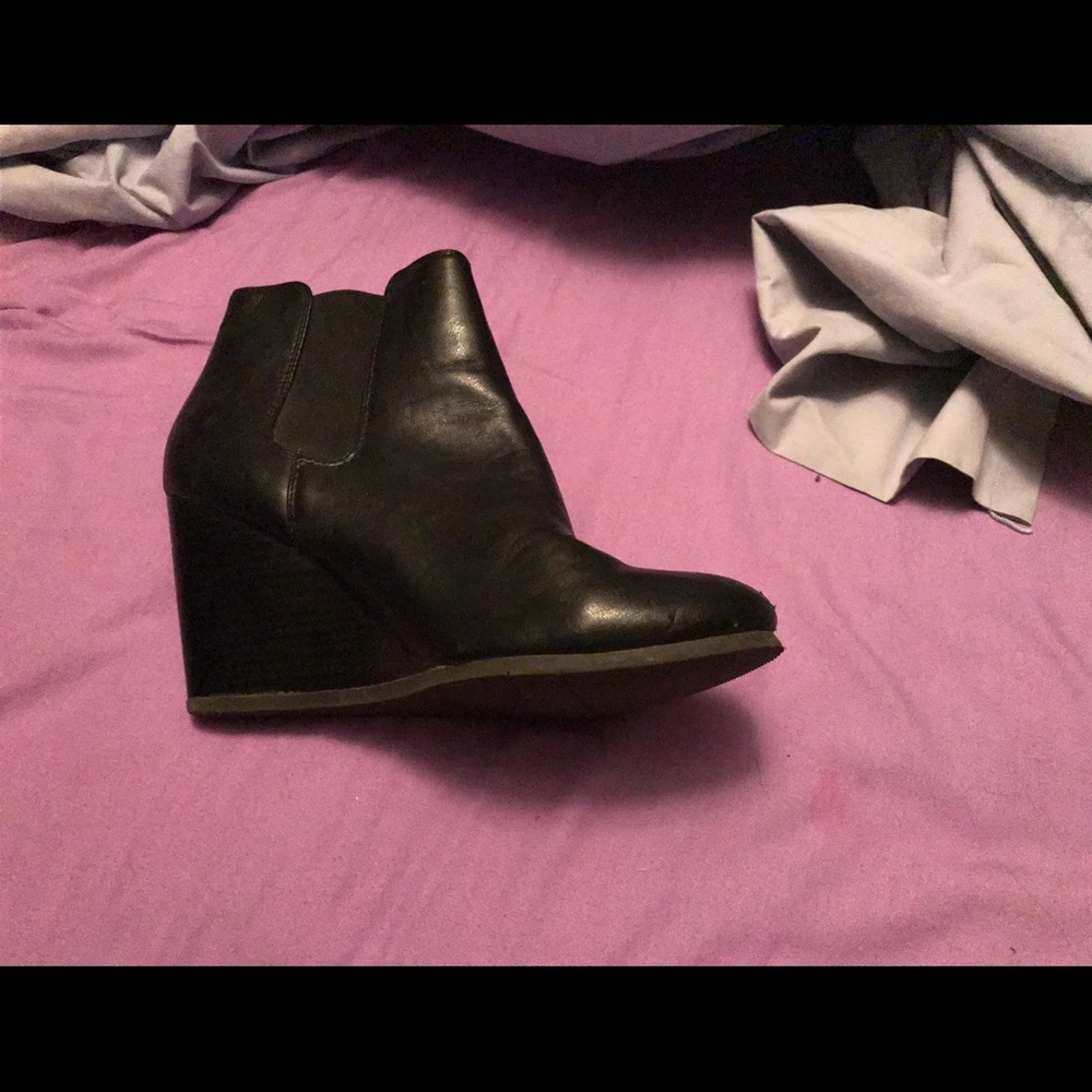 Leather wedge bootie