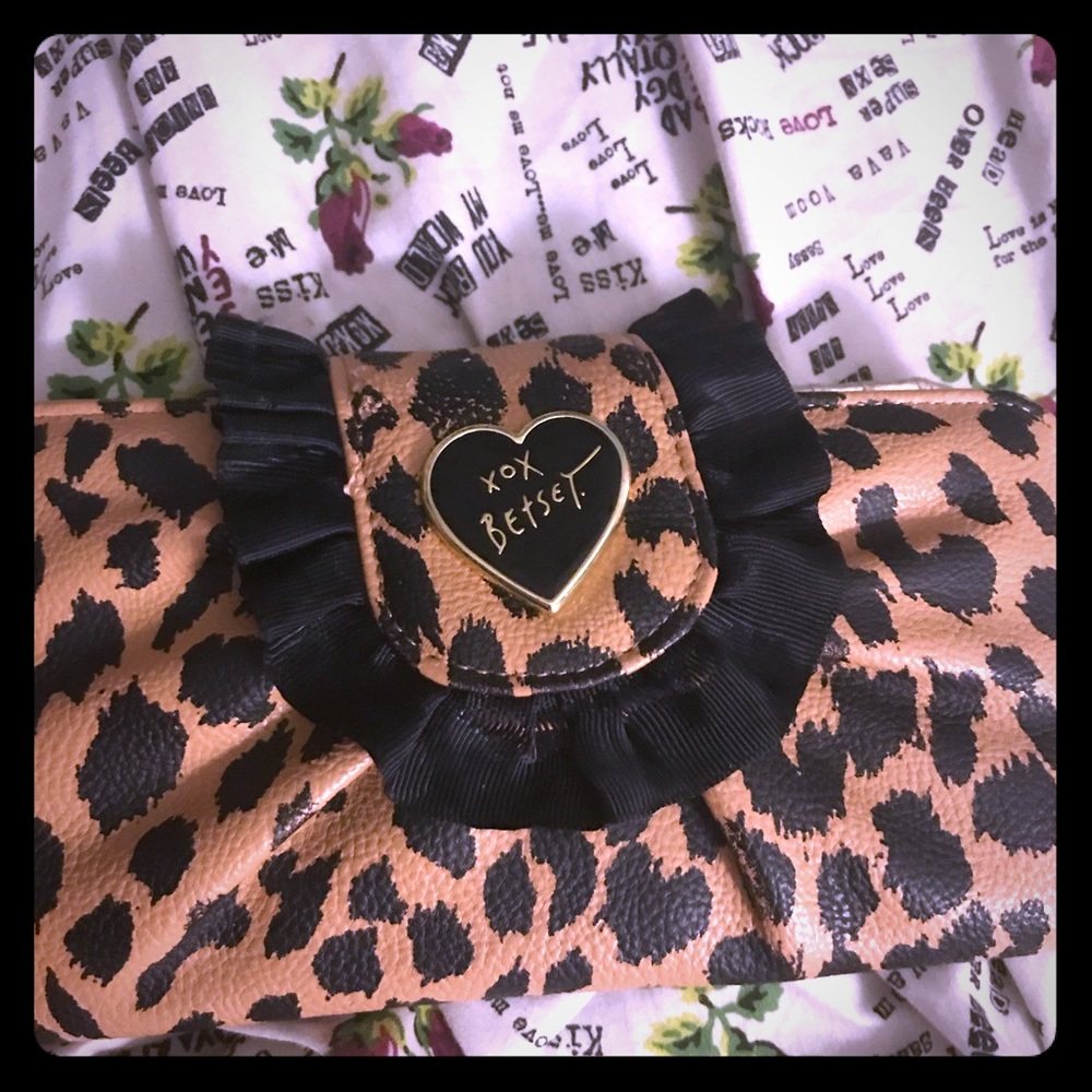 Cute Betsey Johnson Wallet