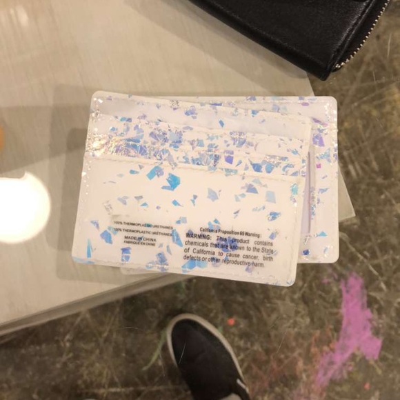 Looking TO BUY - Picture 2 of 2