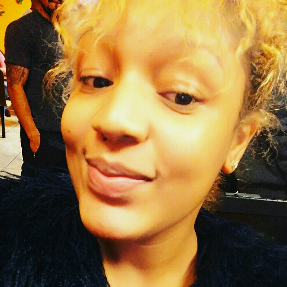 Meet your Posher, Sidnee