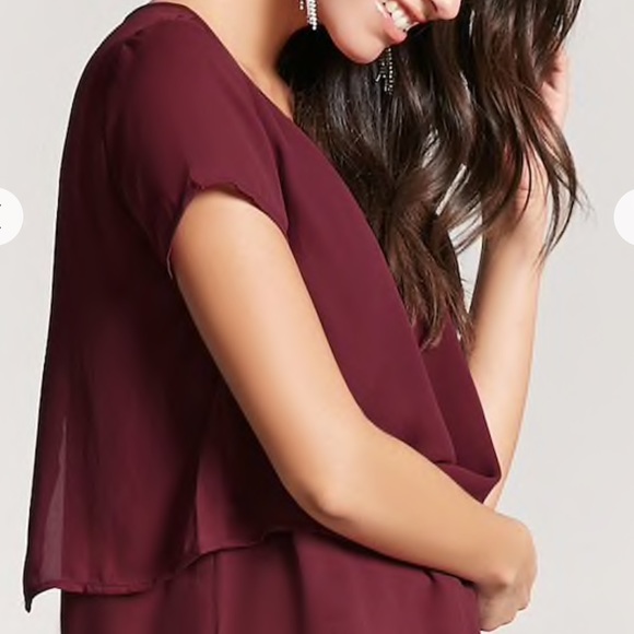 DEEP RED SLIT BACK BLOUSE ❤️🖤 - Picture 3 of 4