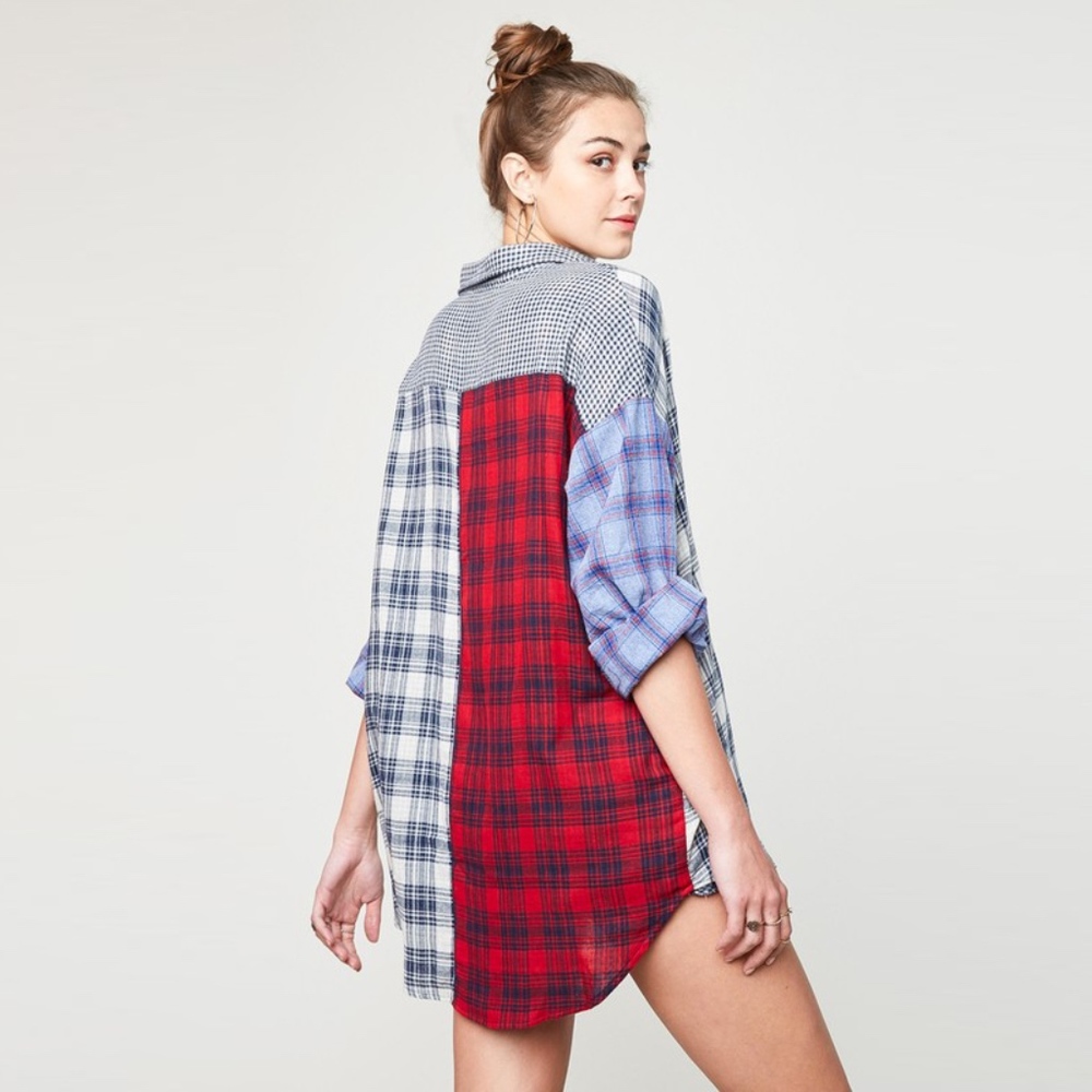 Multi Color Plaid Button Up Top - Picture 3 of 5
