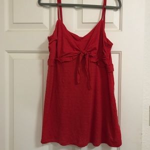 Jessica Simpson maternity top