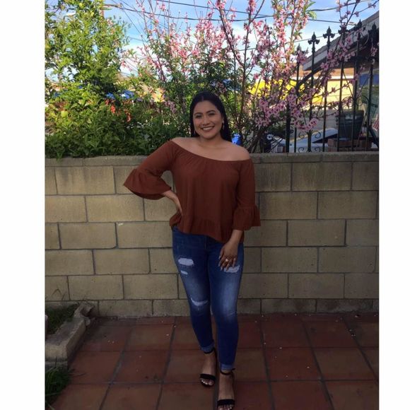 Meet your Posher, Jocelyne - Picture 1 of 1