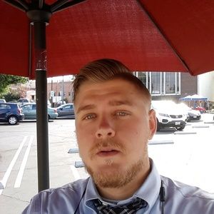 Meet your Posher, Aaron