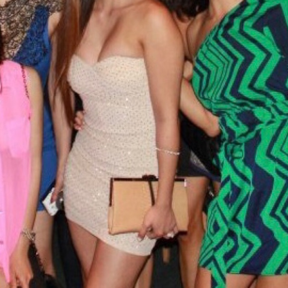 bebe nude mini dress - Picture 4 of 6