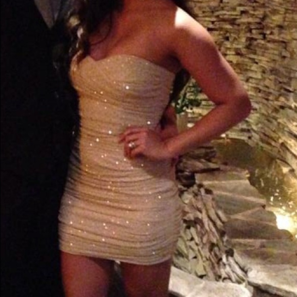 bebe nude mini dress - Picture 5 of 6