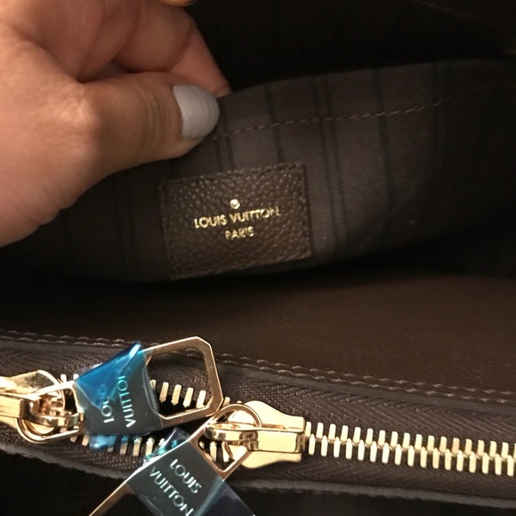 🔴SOLD🔴AUTHENTIC!!  LV Empreinte Montaigne MM - Picture 6 of 8