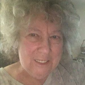 Meet your Posher, Suzanne