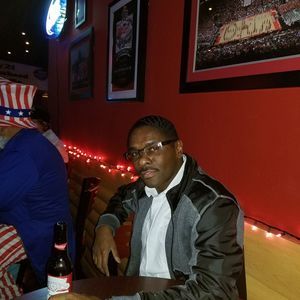 Meet your Posher, Derrick