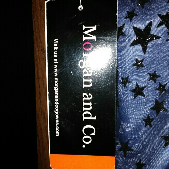 Dress - Picture 4 of 4