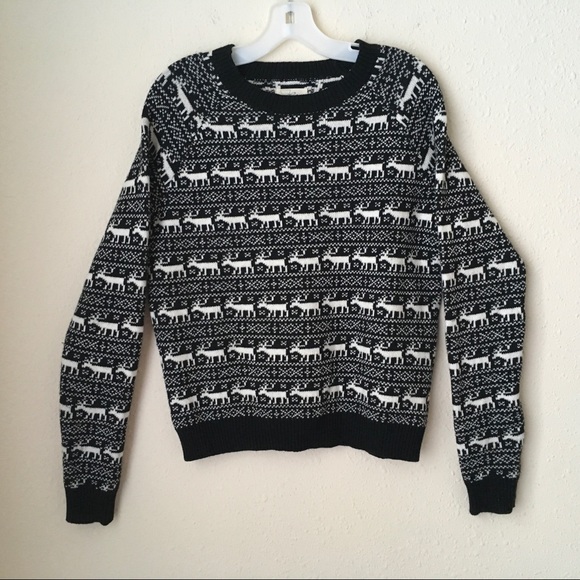 Levi's Sweaters - Levis women Christmas moose sweater size M N