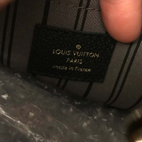 🔴SOLD🔴AUTHENTIC!!  LV Empreinte Montaigne MM - Picture 4 of 8