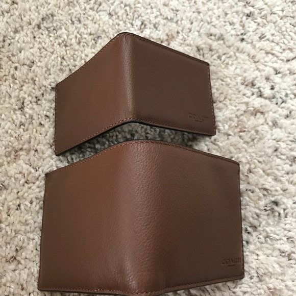 $175 NWT Coach Men Compact ID Wallet - Picture 4 of 8