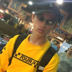 Meet your Posher, Dylan