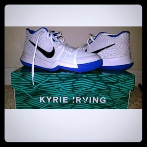Kyrie 3 blue and white basketball shoe with box